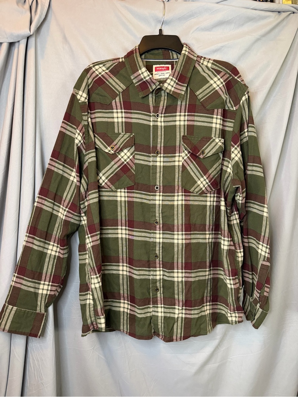 Wrangler Men's Olive & Burgundy Plaid Flannel Shirt, sz X-LARGE